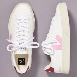 Veja Campo Leather Sneakers (EUR 38 US 7)